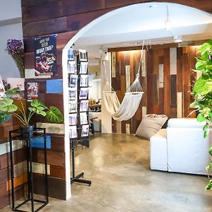 Qilombo Hostel Silom - Hq